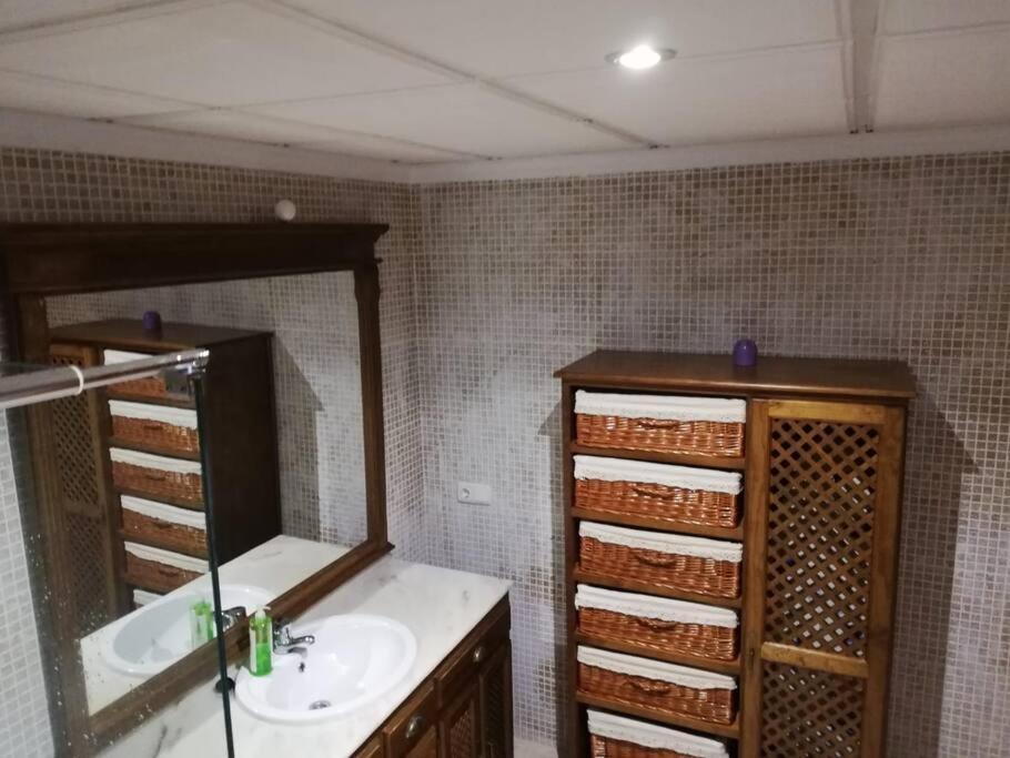 Appartement Apartamento Grande En El Puerto Marina Del Este à La Herradura  Extérieur photo